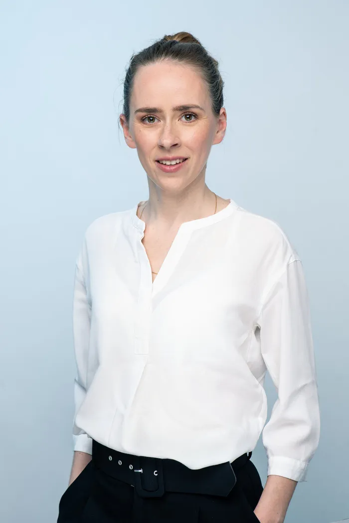 Professional business headshot and LinkedIn portrait — Fantasmatic 3