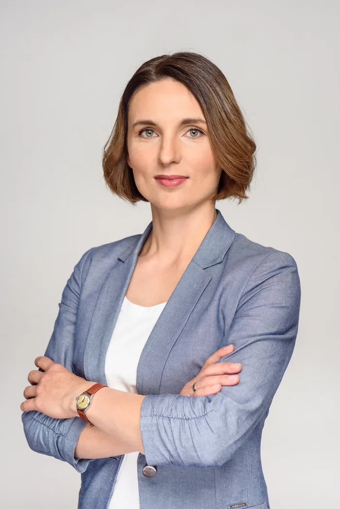 Professional business headshot and LinkedIn portrait — Fantasmatic 23