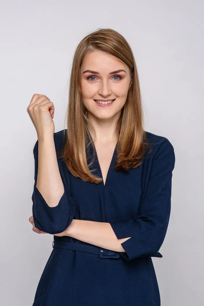 Professional business headshot and LinkedIn portrait — Fantasmatic 31