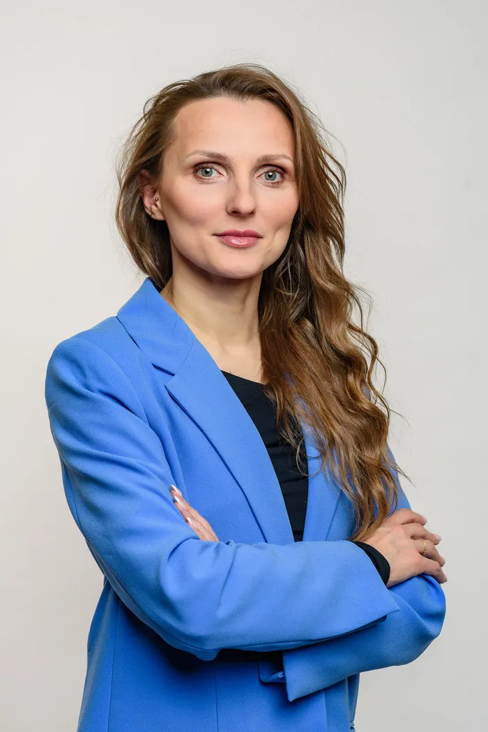 Professional business headshot and LinkedIn portrait — Fantasmatic 39